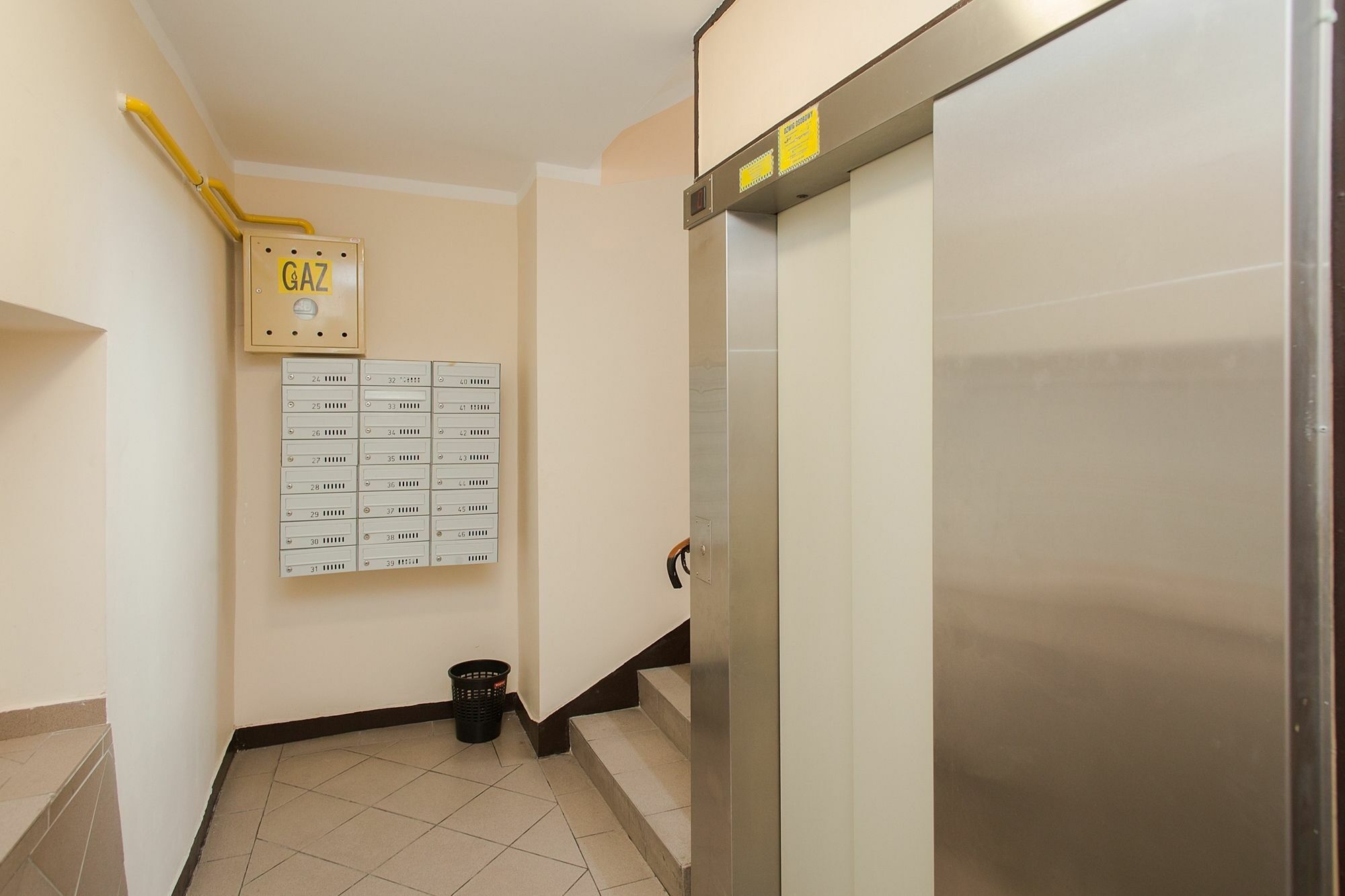 Shortstaypoland Krucza Varsovie Extérieur photo